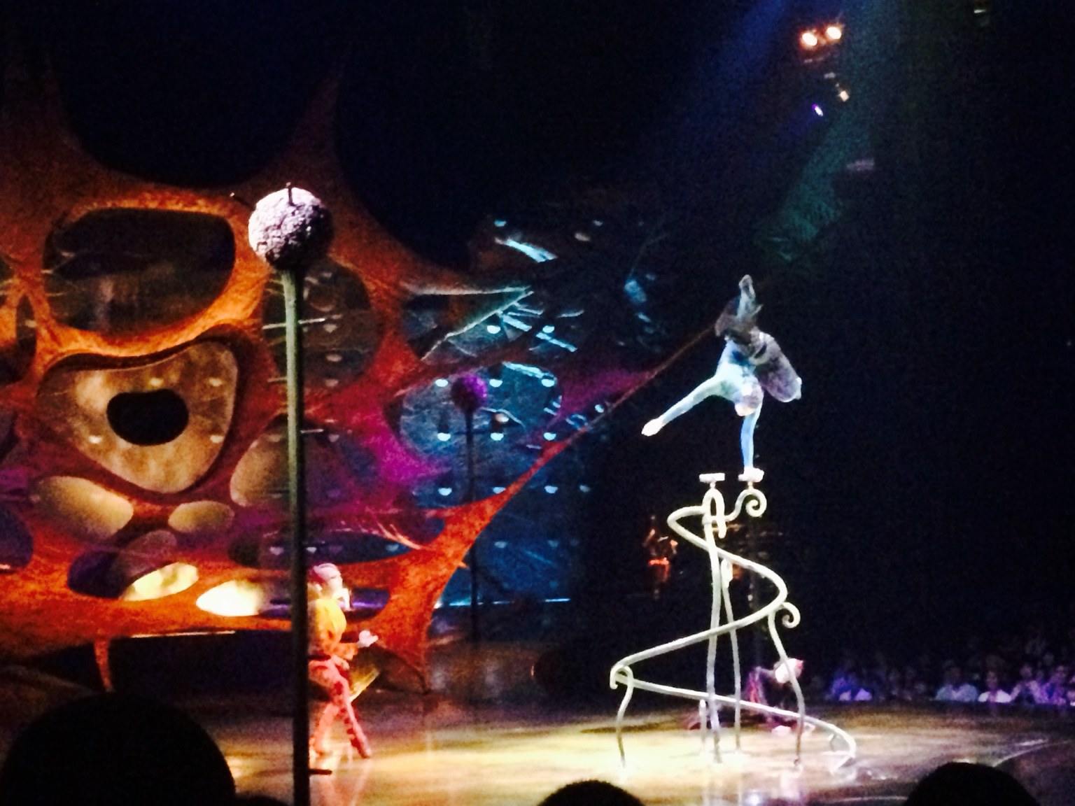 OVO by Cirque du Soleil balancing performance during the Japan engagement
